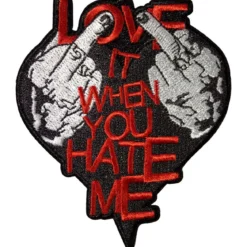 Avril Lavigne: Love it when you hate me - Kangasmerkki
