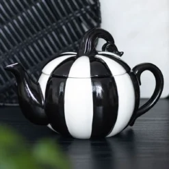 Black and White Striped Pumpkin - Teekannu