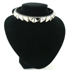 Bullet 69 1row pyramid - Choker