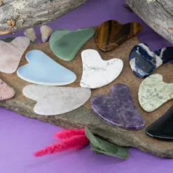 Gua sha kivi - kasvojen hierontaan, erilaisia